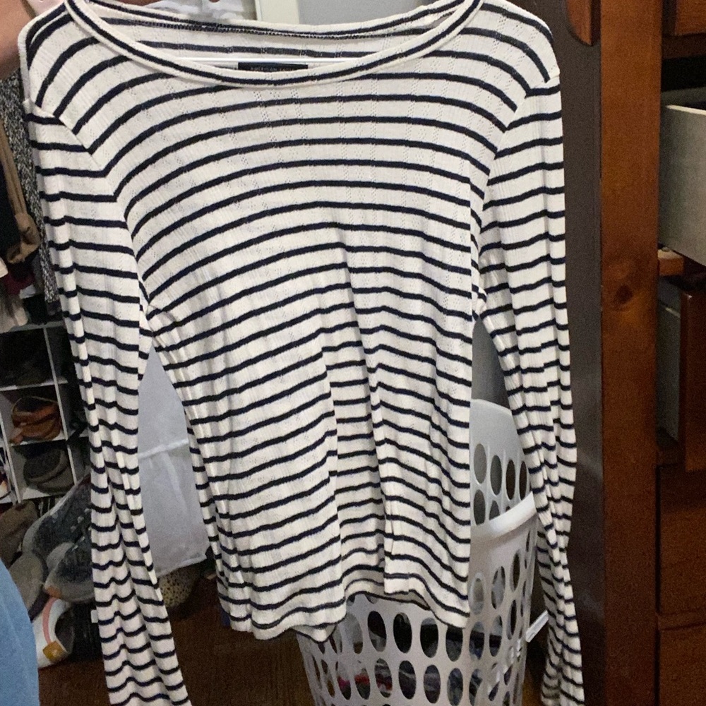 Striped aside long sleeve medium